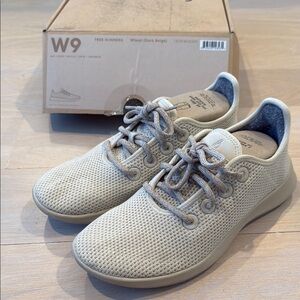 Allbirds Women's Tree Runners in Light Beige
